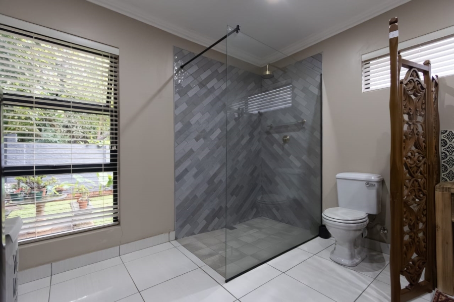 3 Bedroom Property for Sale in Safari Gardens North West